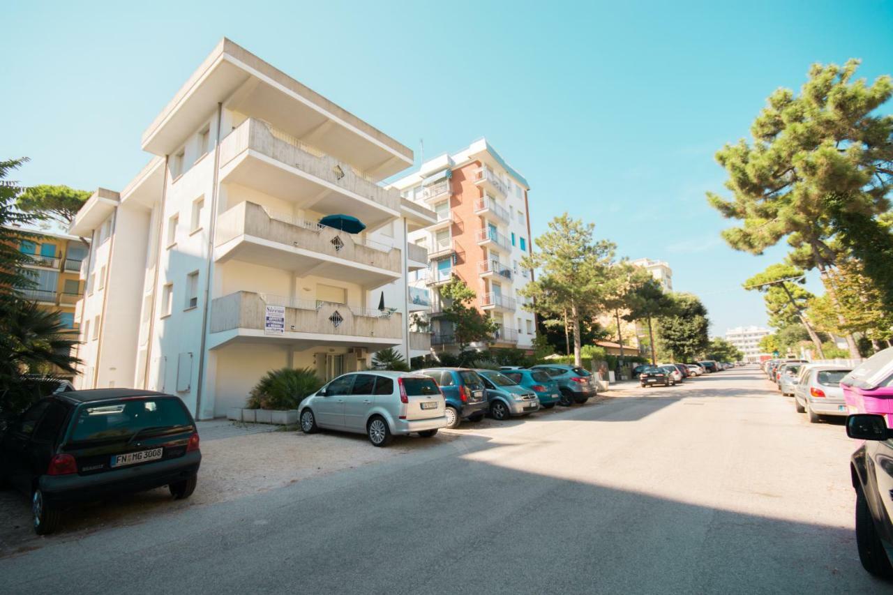 Sirena Apartments Llido Degli Estensi Exterior foto